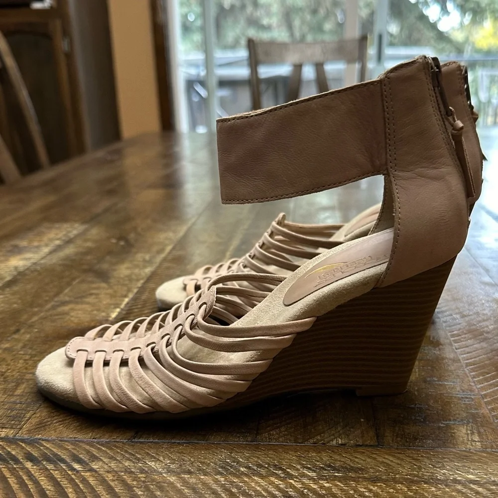 Aerosoles Heelrest Los Vegas Leather Strappy Wedge Sandal, Size 7.5